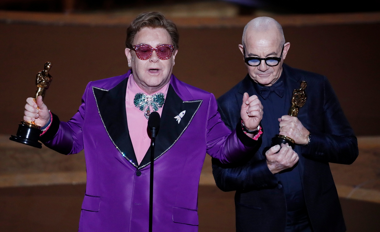 <p>&quot;I&#39;m Gonna Love Me Again&quot;, песента, която Елтън Джон и Берни Таупин написаха за Rocketman, взе награда за най-добра оригинална песен на академията.</p>