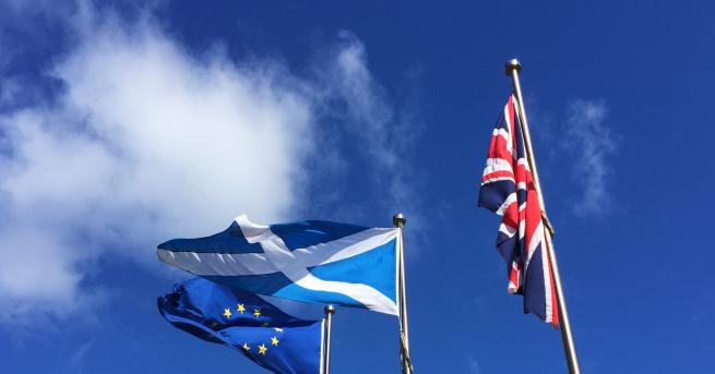 Свят Шотландия предприема стъпки към независимост Никола Стърджън заяви, че