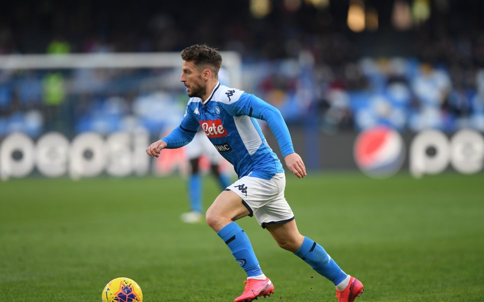 Нападателят на Наполи - Дрис Мертенс е все по-близо до