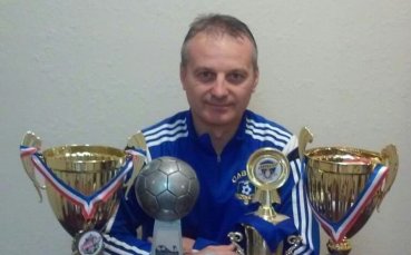 Самир Селимински е познато име в българския футбол Той бе