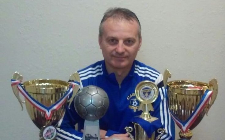 Наш треньор вдига купи в Лас Вегас