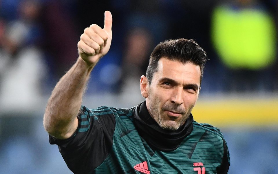 Легендарният вратар на Ювентус Джанлуиджи Буфон е готов да удължи