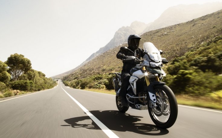 Harley-Davidson и Triumph – класика в мотоциклетния жанр