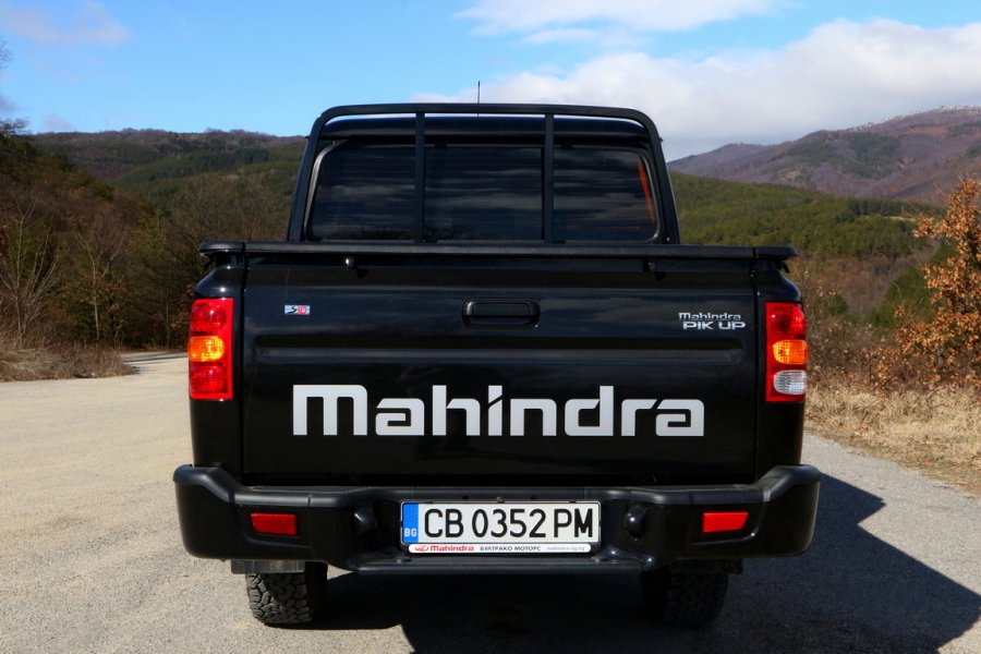 Mahindra Goa1