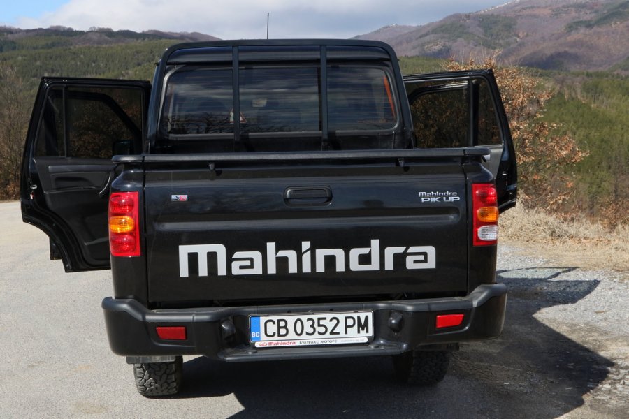 Mahindra Goa1