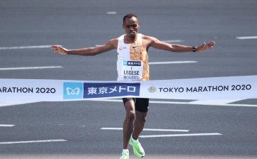 Етиопецът Бирхану Легесе спечели за втора поредна година лекоатлетическия Маратон