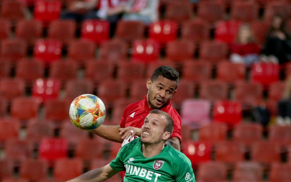 Миньор Перник върна в състава Андреас Васев, съобщиха от клуба.