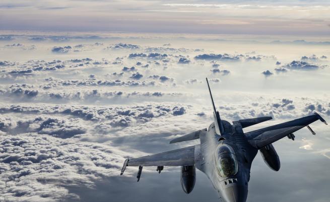  Турция смъкна сирийски боен аероплан, напрежението ескалира 