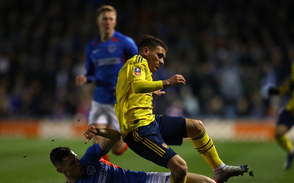 Полузащитникът на Арсенал - Лукас Торейра е със счупен глезен.