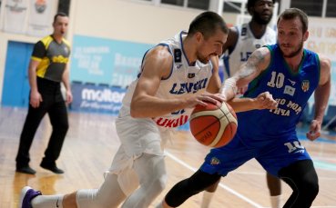Двубоят от Националната баскетболна лига между Левски Лукойл и Черно