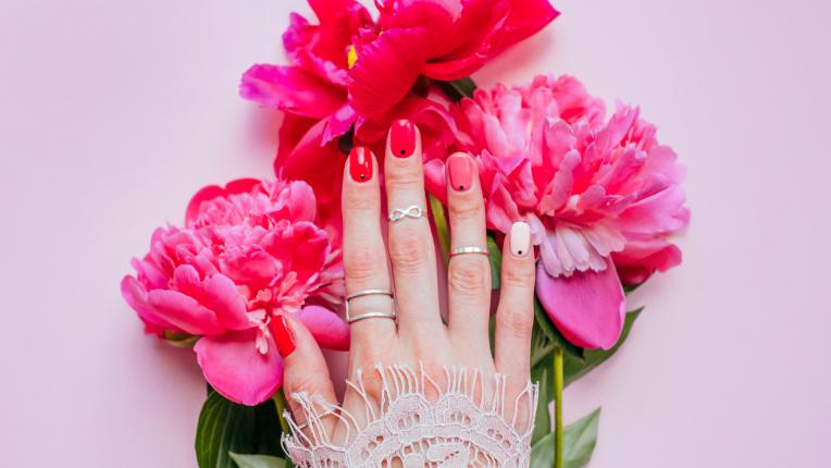  7 свежи трендове в маникюра през 2021 