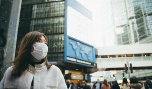 <p><strong>Пекин:</strong> Пандемията от <strong>COVID-19</strong> приключва до <strong>юни</strong></p>