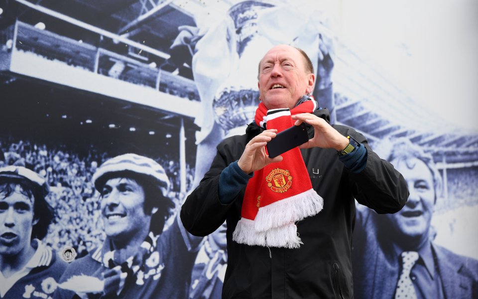 Фен на Манчестър Юнайтед призна, че той и неговата компания