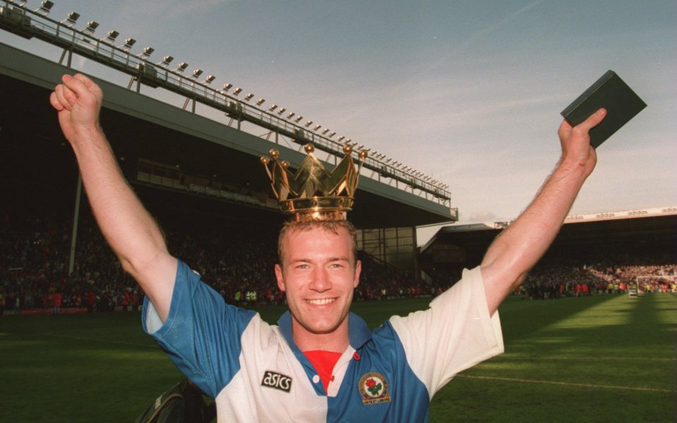 Въпреки че Ливърпул има 25 точки преднина на върха в