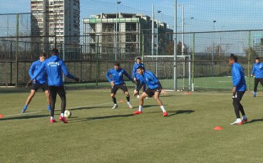 Другият понеделник Левски подновява тренировки Това съобщиха сините на клубния си