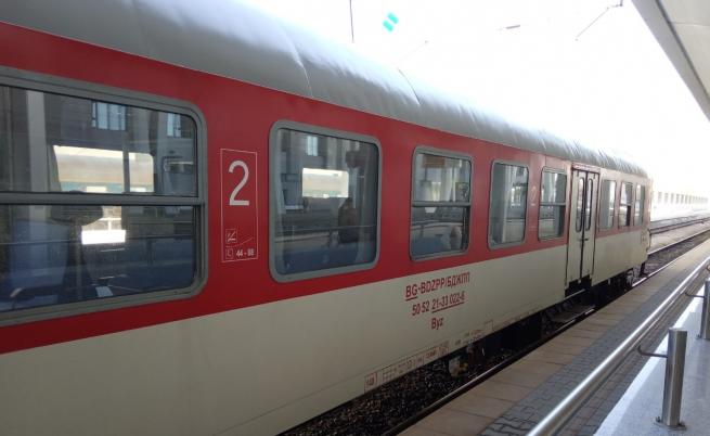 БДЖ спира движението на международните влакове