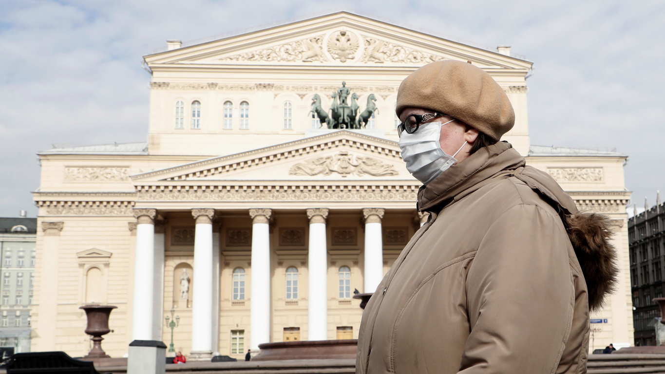 <p>Правителството прекрати влизането на чужденци през границата с Полша, Норвегия и затвори железопътната връзка с Латвия, Молдова, Украйна, Чехия, Франция, Германия, Италия и Монголия.</p>