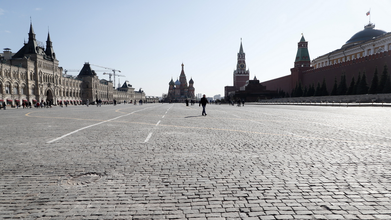 <p>По-рано на 16 март руският премиер Михаил Мишустин заяви, че Москва е решила да затвори границата с Беларус поради разпространението на коронавируса.</p>