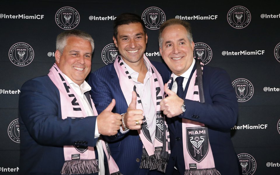 Новосъздадения Интер Маями промени емблемата си, а причина за това