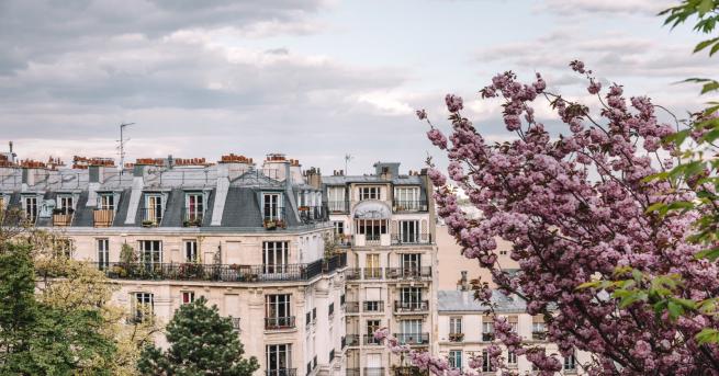 Любопитно Българката, която огласи парижките балкони Има само две места