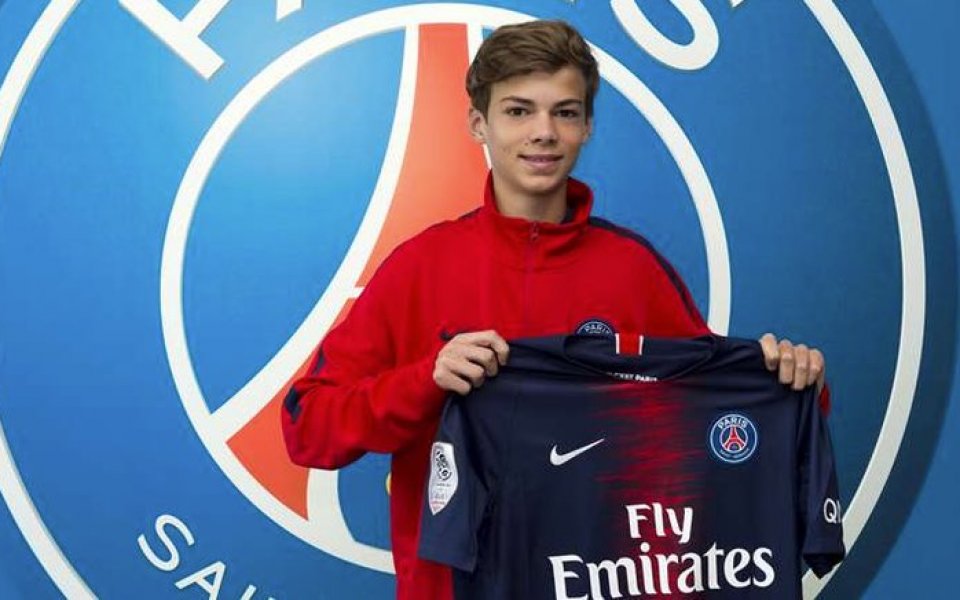 Младата надежда на Пари Сен Жермен Едуар Мишу може да