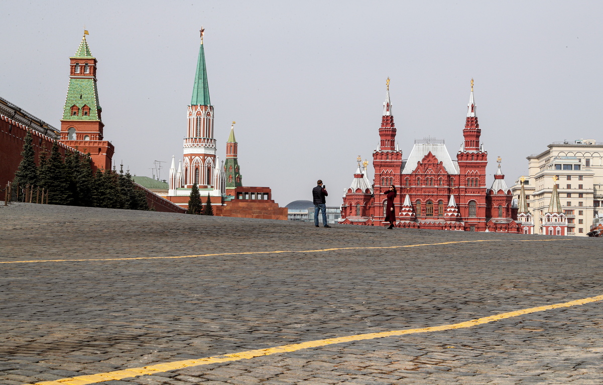 <p>Кметът на Москва Сергей Собянин подписа указ за спирането на повечето търговски обекти.</p>