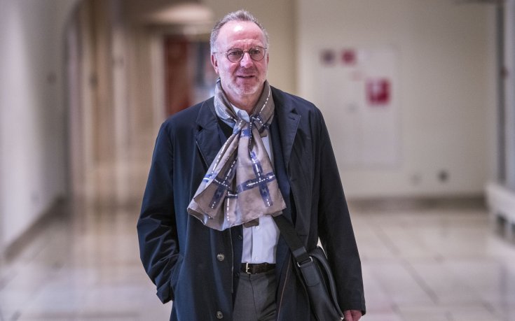 Президентът на Байерн скочи на Чеферин и предложи как да завърши сезона