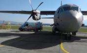  Военен аероплан транспортира дете в незабавно положение от Варна до София 