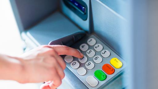  Вандали разрушиха няколко банкомата в Пловдив 