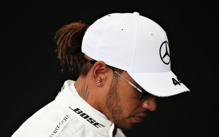 Хамилтън е отрязал Ферари след напускането на Фетел