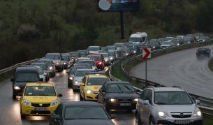 Опашка за КПП Перник-София