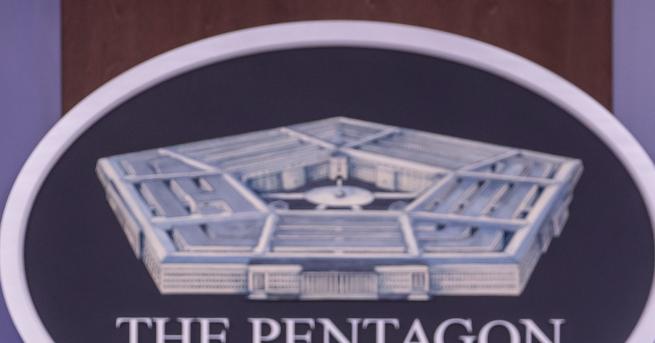 Любопитно Пентагонът потвърди това наистина са НЛО Кадрите са заснети