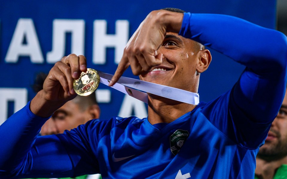 Вратарят на Лудогорец Ренан дос Сантос потвърди пред бразилски медии,