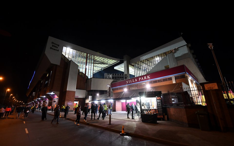 Британският премиер Борис Джонсън е начертал 6-месечен план за измъкване