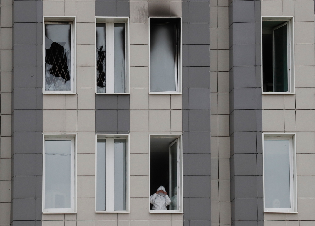 <p>Пет души загинаха при пожар в интензивното отделение на болницата &quot;Свети Георги&quot; в Санкт Петербург.</p>