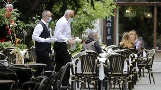  Скок на ковид след отварянето на моловете в Сърбия 