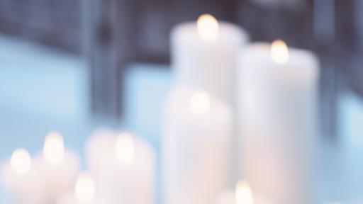  Голям празник е през днешния ден, да почерпят имениците... 