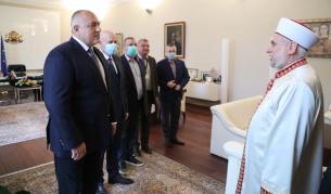 Молитвите за Рамазан Байрам ще са пред джамиите