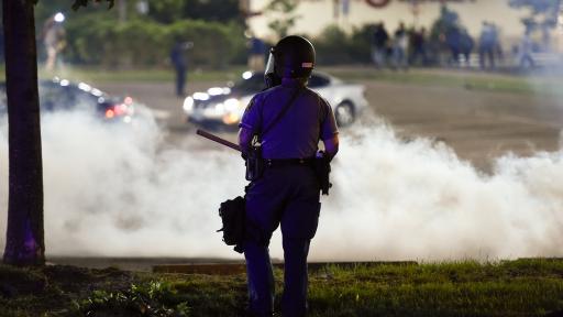  Сблъсъци с полицията и всеобщи митинги след гибелта на негър в Съединени американски щати 