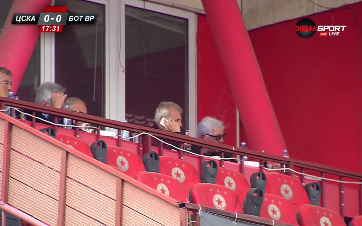 Гриша Ганчев се любува на играта на ЦСКА