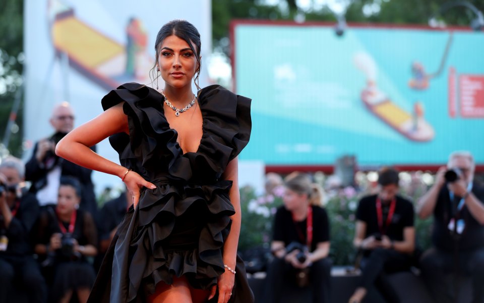 Ослепителната италианска актриса Джулия Салеми не крие симпатиите си към