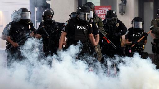  Размириците в Съединени американски щати не стихват, вкараха полицейски час във Вашингтон 