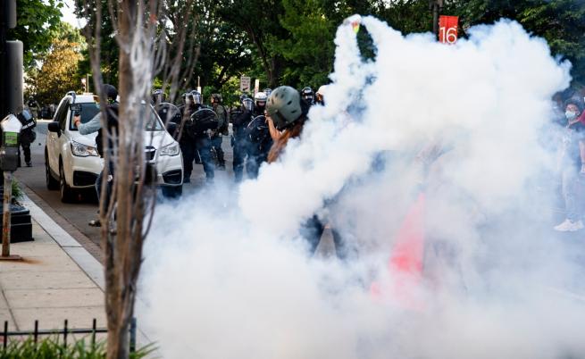  $1,25 млн. гаранция за обвинявания в убийството на Флойд служител на реда 