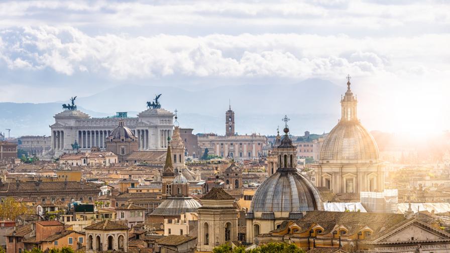 Италия отново посреща туристи, крие ли обаче това рискове
