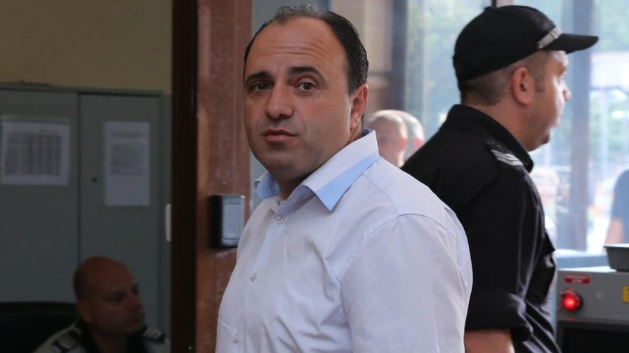 Бившият кмет на Костенец отива на съд заради подкуп и незаконни боеприпаси