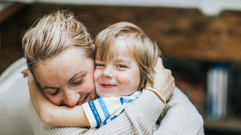 Трогателното писмо на една майка: „На детето ми, когато забравям да се почувствам щастлива“