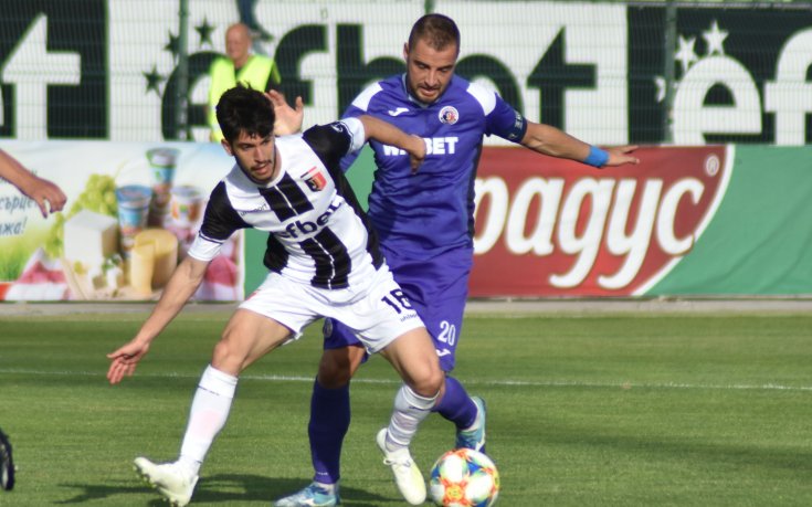 Локо Пловдив загря за Левски с бой по Етър