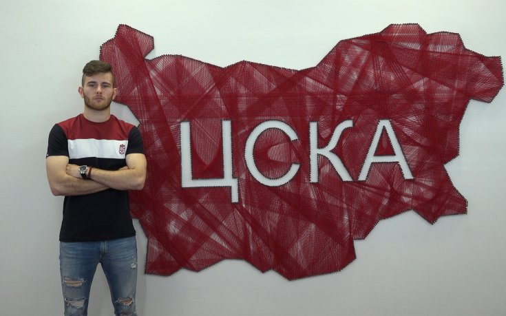 ЦСКА 1948 подписа с национал