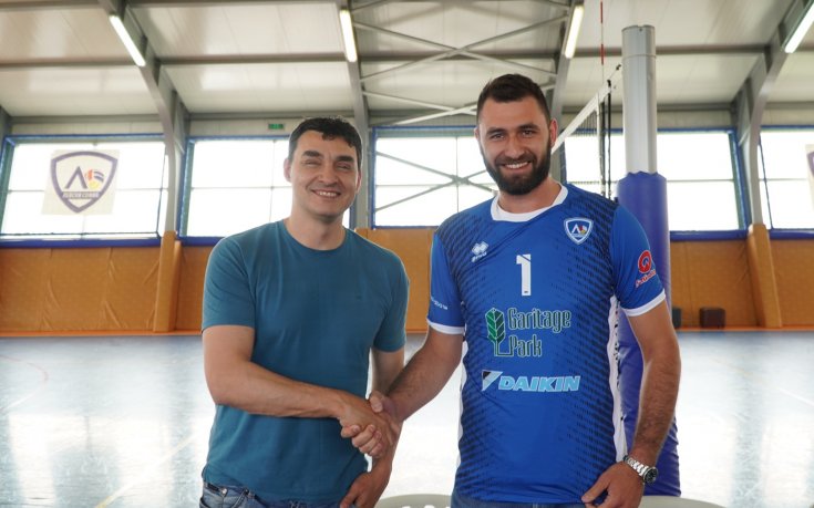 Цецо Соколов облече екипа на Левски