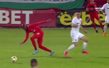 Отборът на Славия записа категорична победа над Царско село в